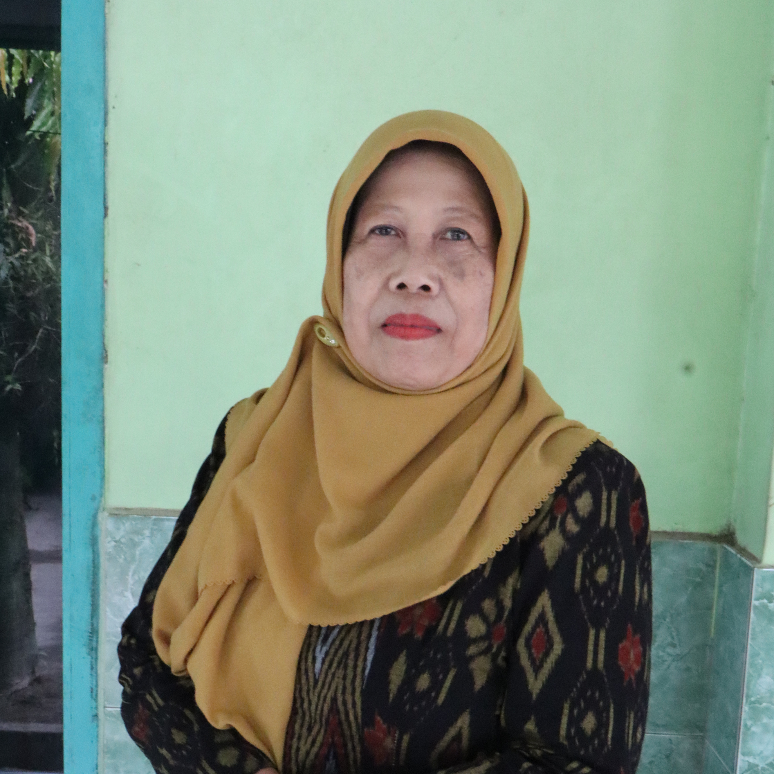 Harwi Purwati - Staf Tata Usaha