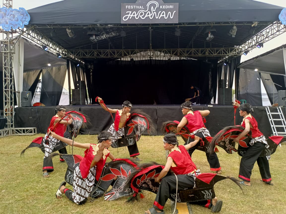 SMPN 1 Kras Juara 1 Festival Jaranan Pelajar Kabupaten Kediri 2026
