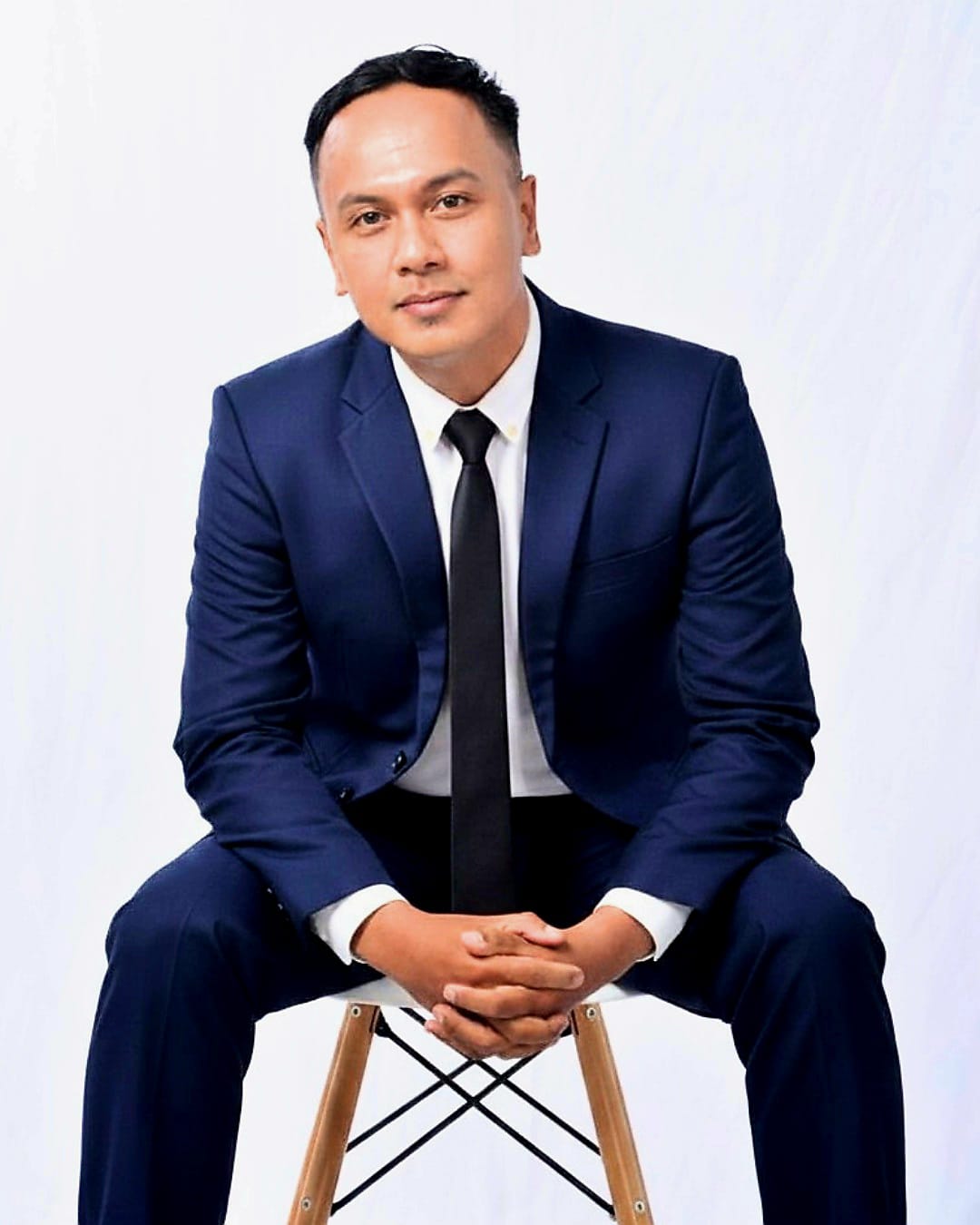 DARI KETUA OSIS HINGGA ANNOUNCER RRI : Perjalanan Willy Anugrah Menemukan Kepercayaan Diri melalui Public Speaking
